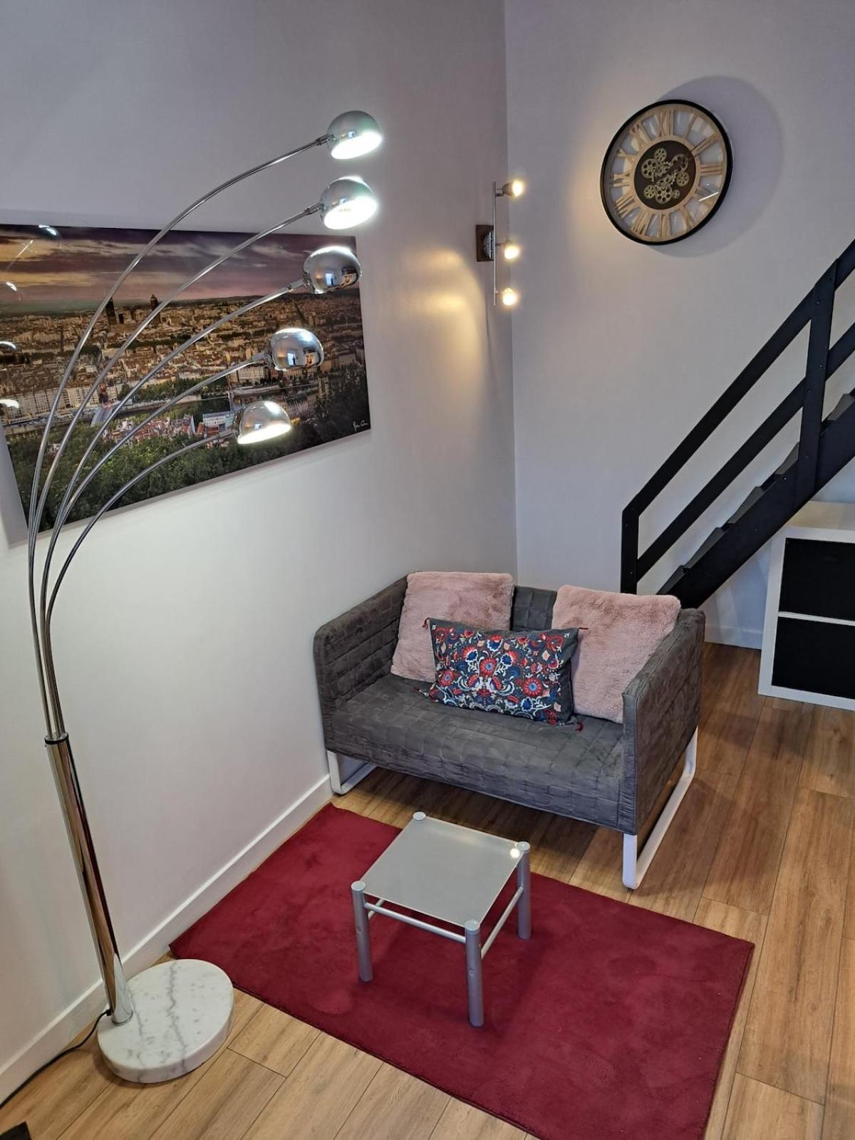 Studio Cosy Entierement Renove A Deux Pas De Lyon Fontaines-sur-Saone Εξωτερικό φωτογραφία
