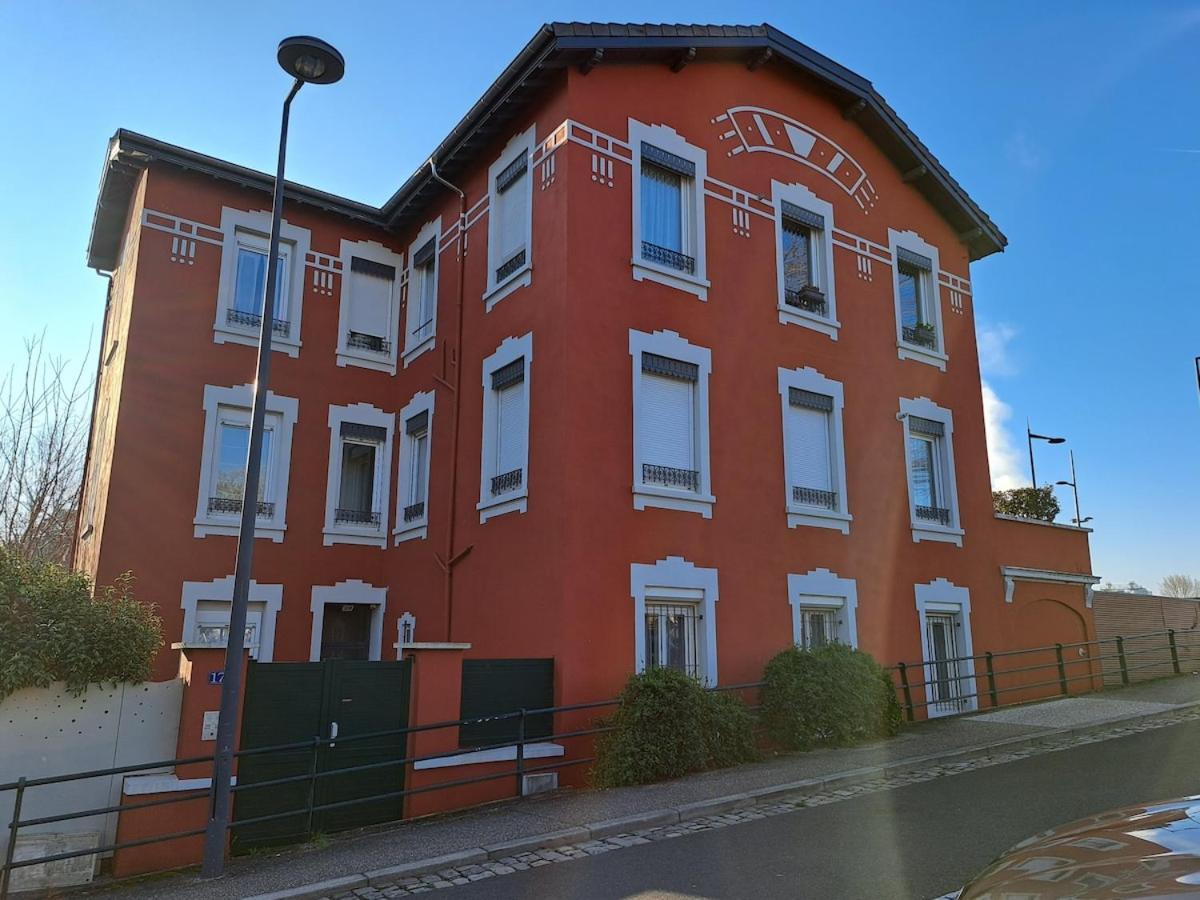 Studio Cosy Entierement Renove A Deux Pas De Lyon Fontaines-sur-Saone Εξωτερικό φωτογραφία