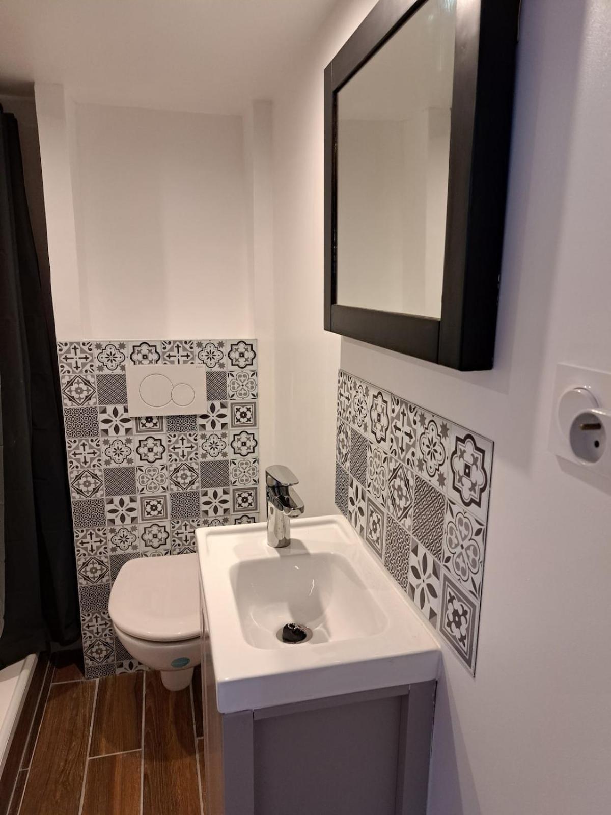 Studio Cosy Entierement Renove A Deux Pas De Lyon Fontaines-sur-Saone Εξωτερικό φωτογραφία